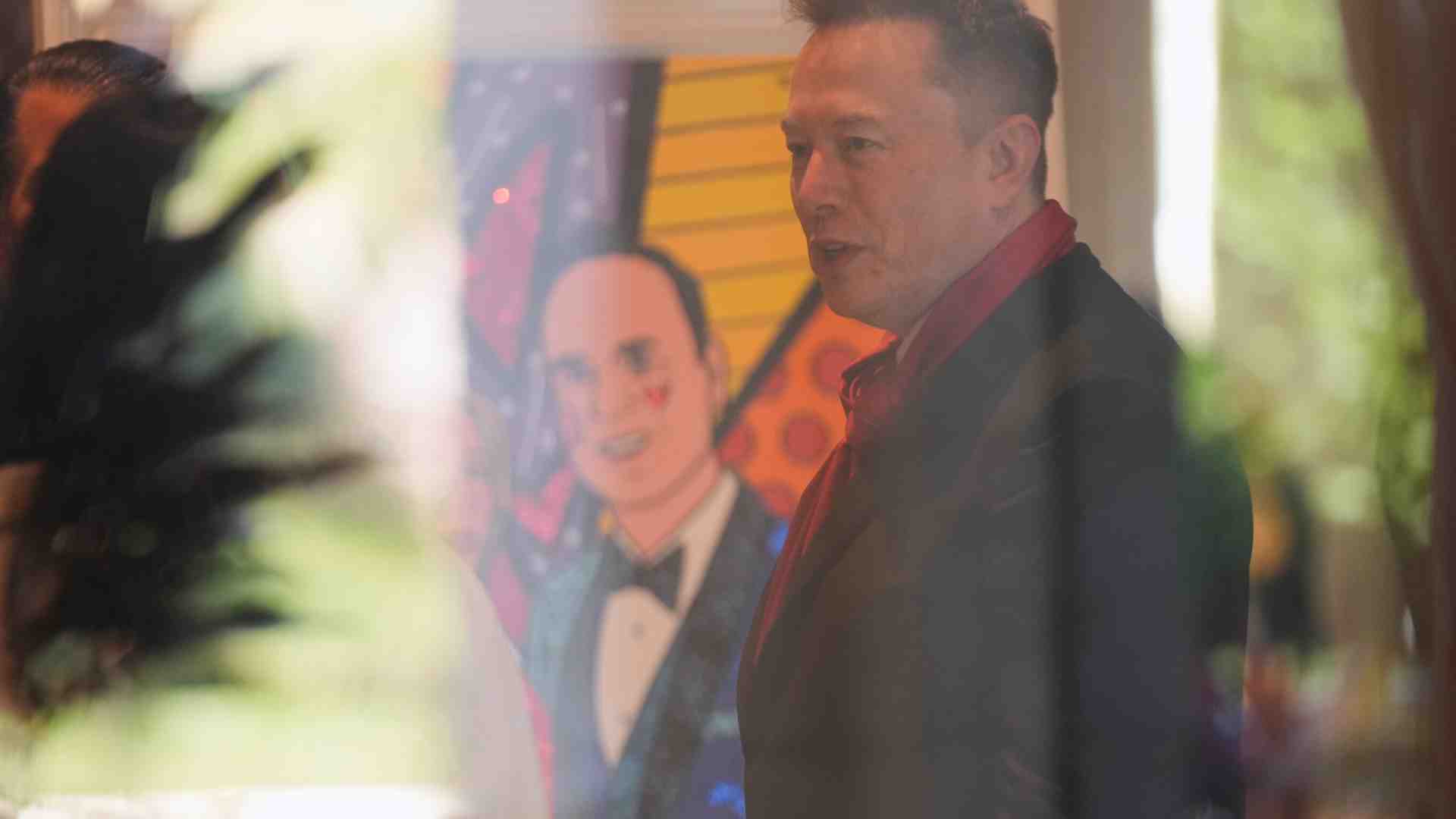 Ora Elon Musk vuole la Luna