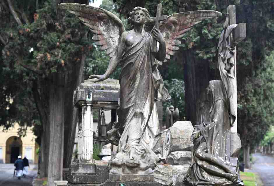 Il cimitero del Verano, dove i morti garantiscono il passato ai vivi
