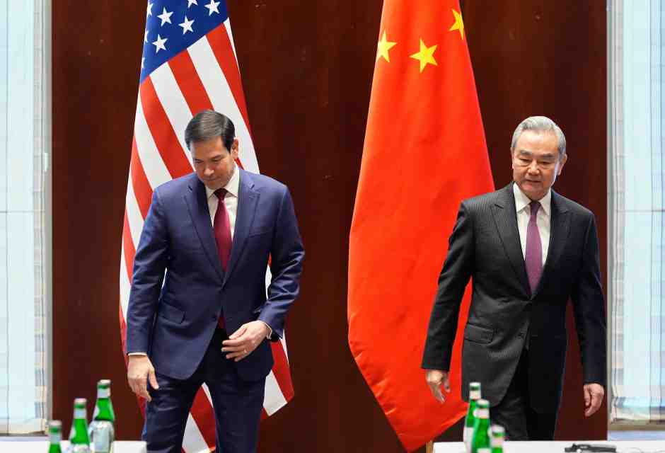 La stretta di mano fra Wang e Rubio a Monaco mentre la Cia cerca informatori a Pechino