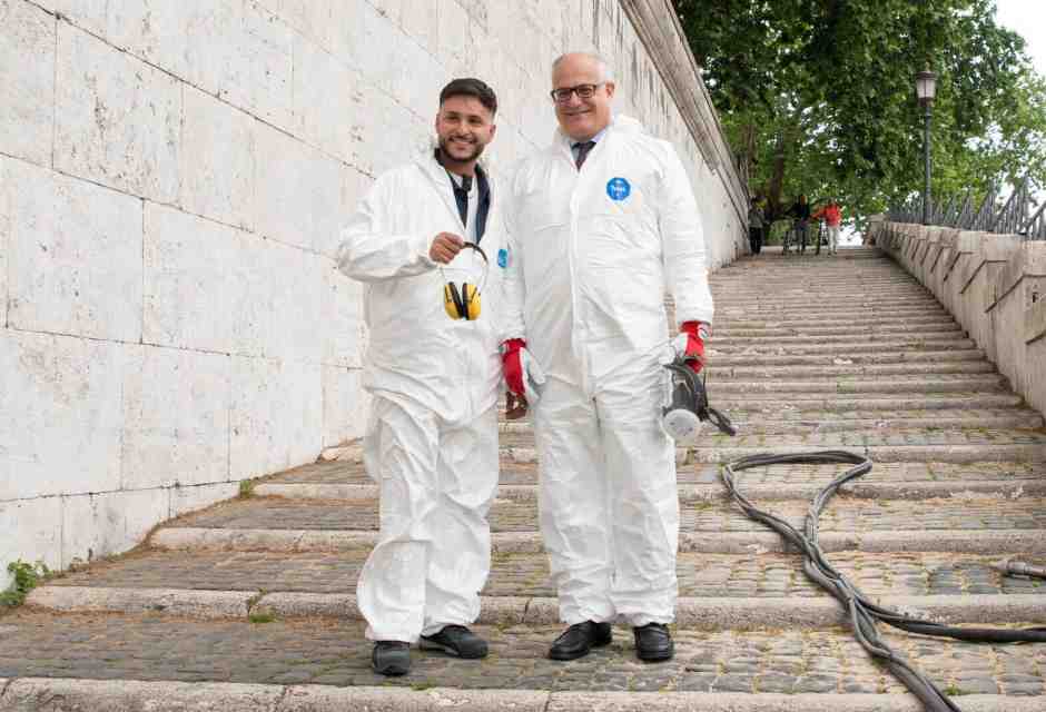Valerio Tuveri l’ammazzagraffiti: “Non ce l’ho con la Street Art ma con i vandali”