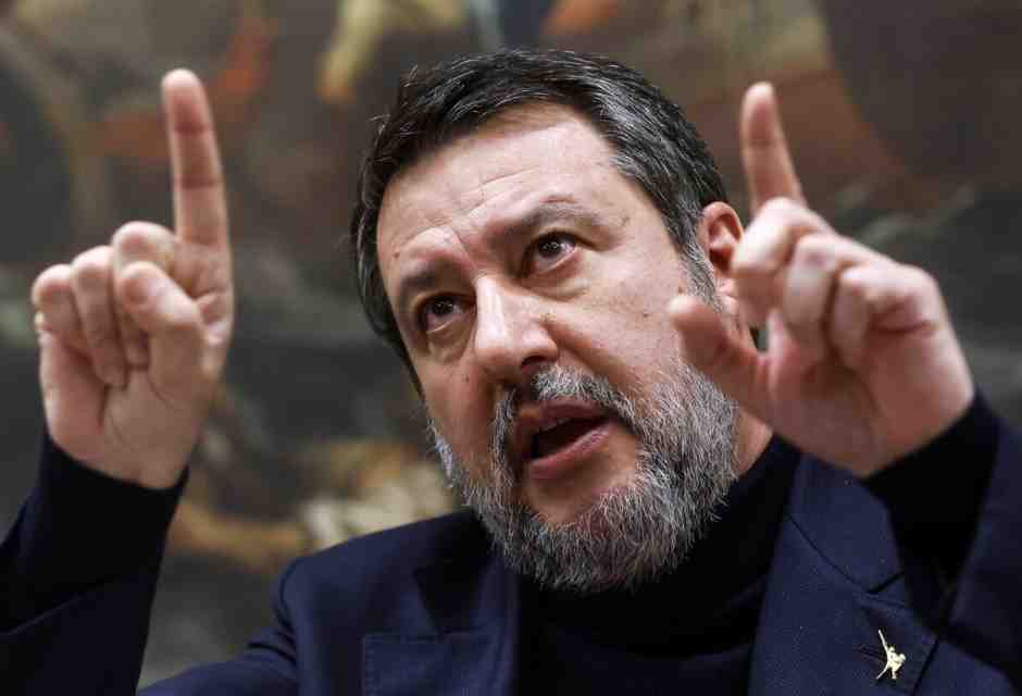 Salvini con la grana suppletive. Mentre Vannacci fa acquisti