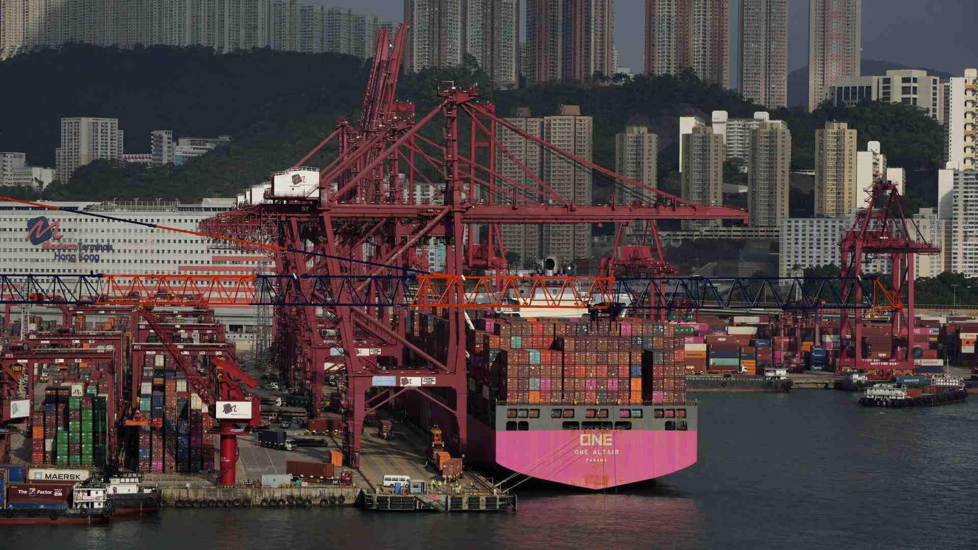 Da Hong Kong alla Russia. La rete che porta tecnologia europea nella guerra di Putin