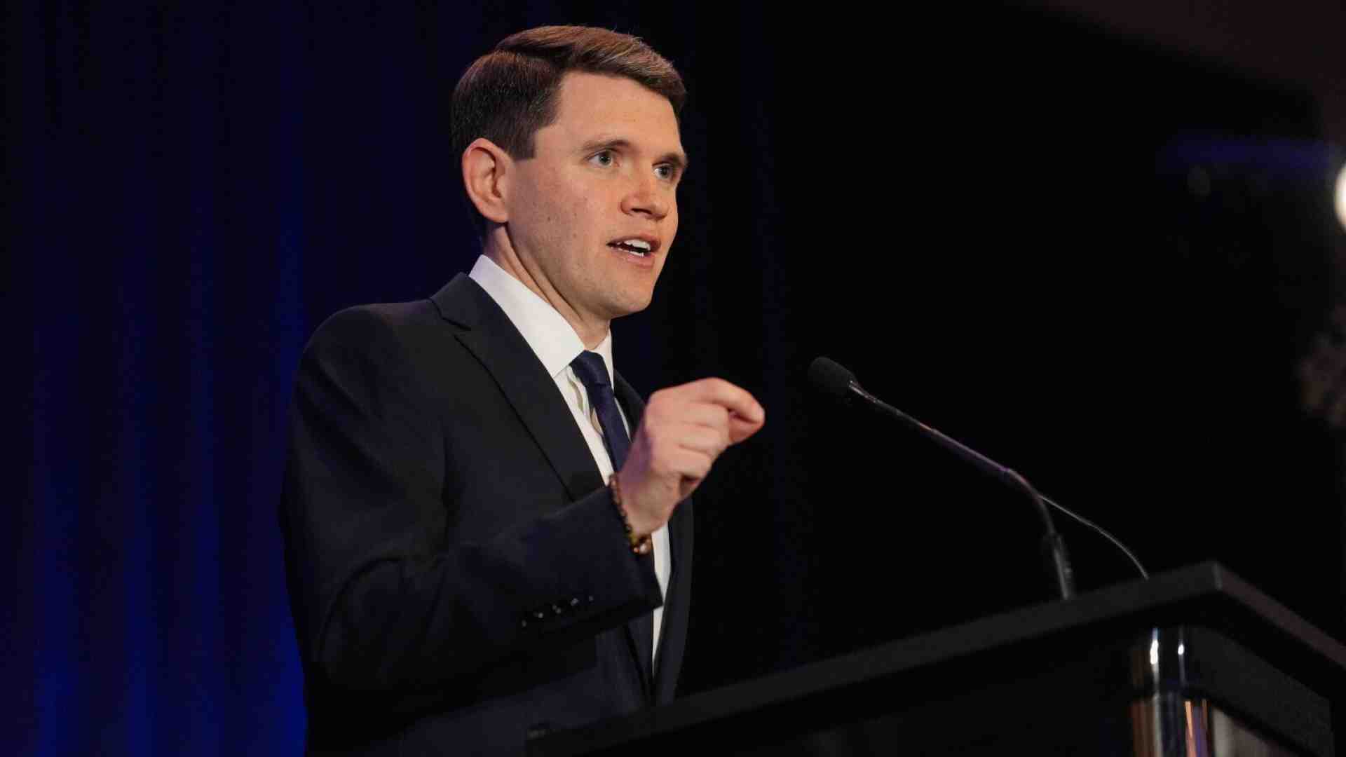 Fare i soldi contro la censura di Trump