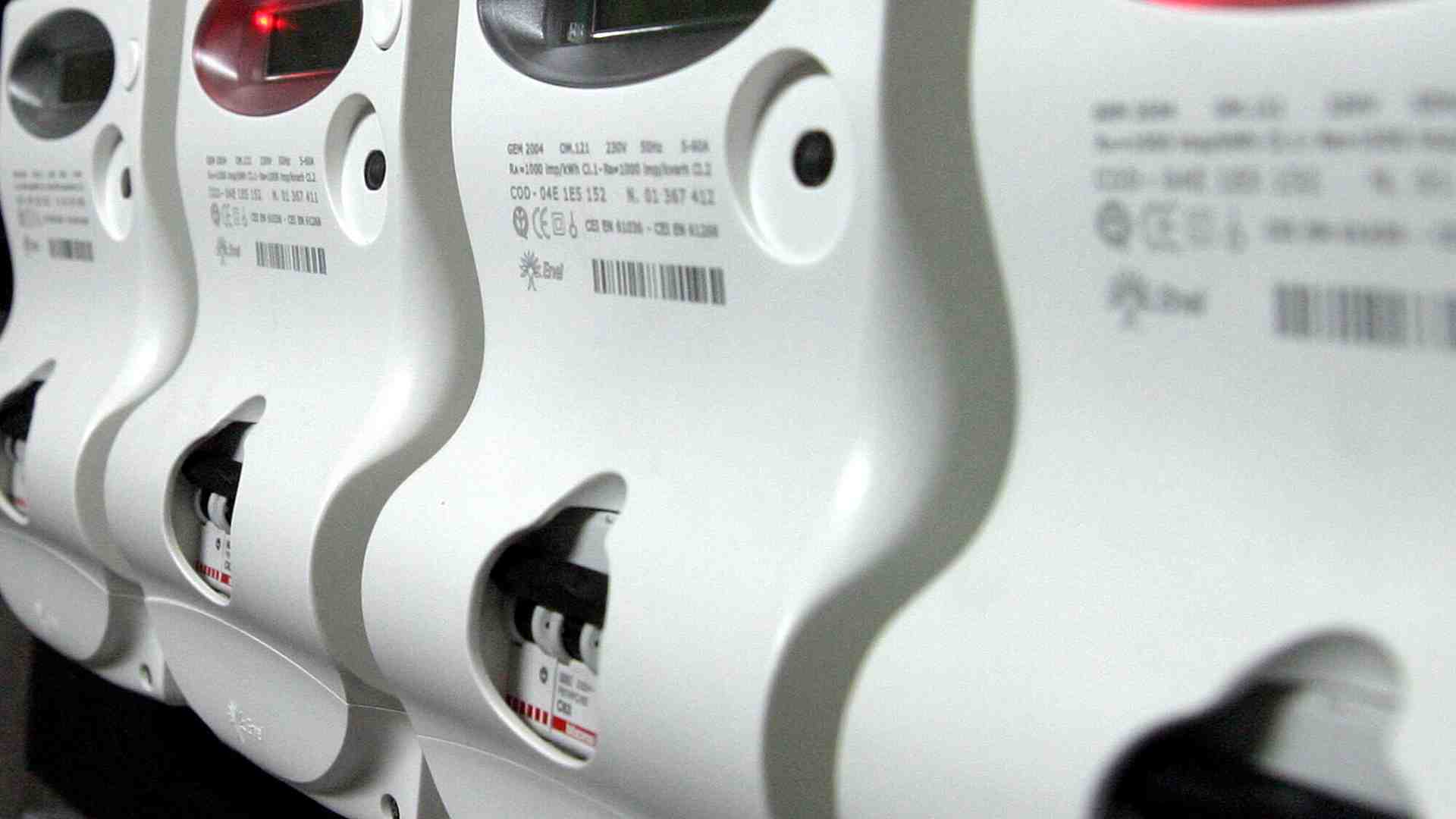 Perché il decreto sulle bollette di Meloni sembra fatto da Schlein