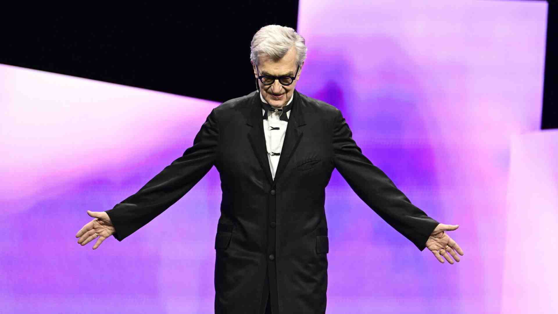 Wim Wenders le suona ai cinematografari con un debole per Hamas