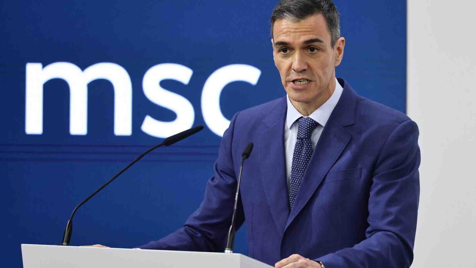 La Spagna di Sánchez dice sì al burqa in nome della “libertà religiosa”