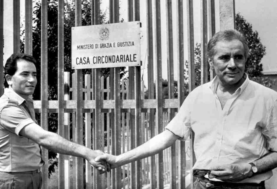 Siamo rimasti agli anni del caso Tortora