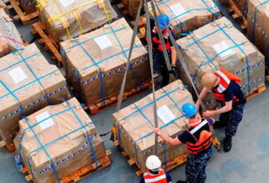 Il contributo italiano più il dazio Ue sulle spedizioni sotto i 150 euro. La somma mette a rischio l'Unione doganale