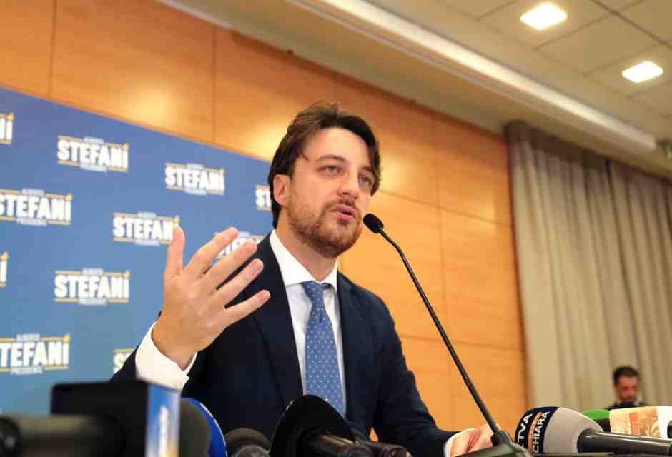 Il governatore Stefani si sfila dalla Liga e manda in tilt la Lega