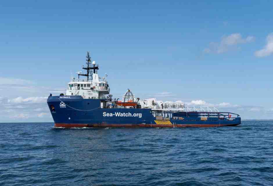 Il tribunale di Catania revoca il fermo di Sea Watch 5. Salvini: "Pregiudizio politico di alcuni giudici"