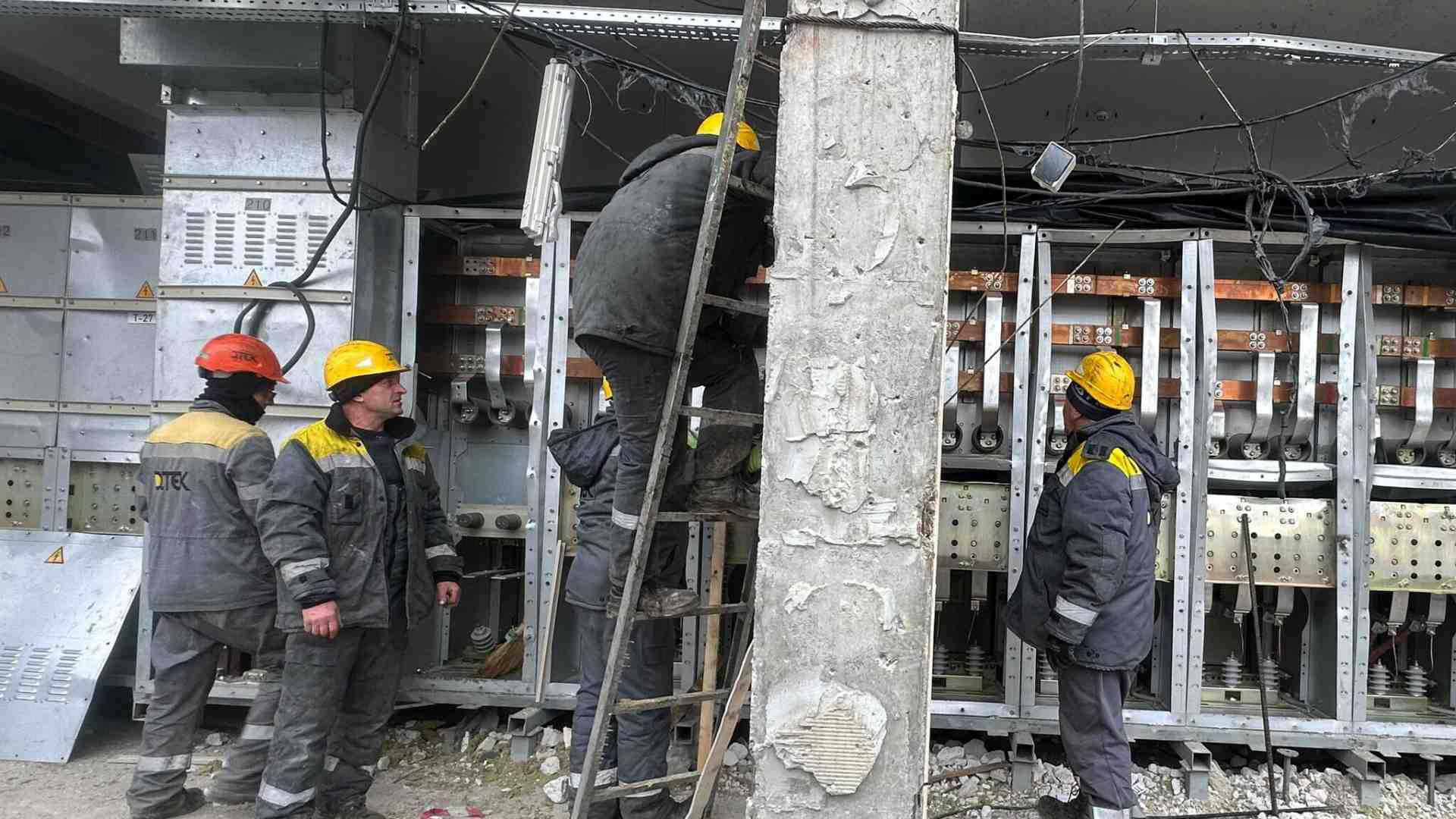 I soldati della centrale elettrica