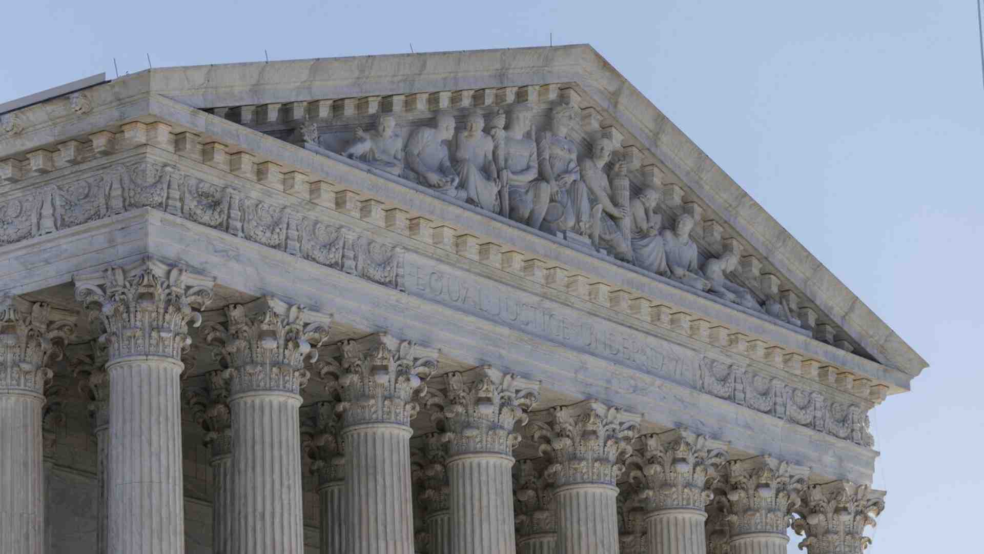 Chi sono i tre giudici che difendono il potere presidenziale sui dazi