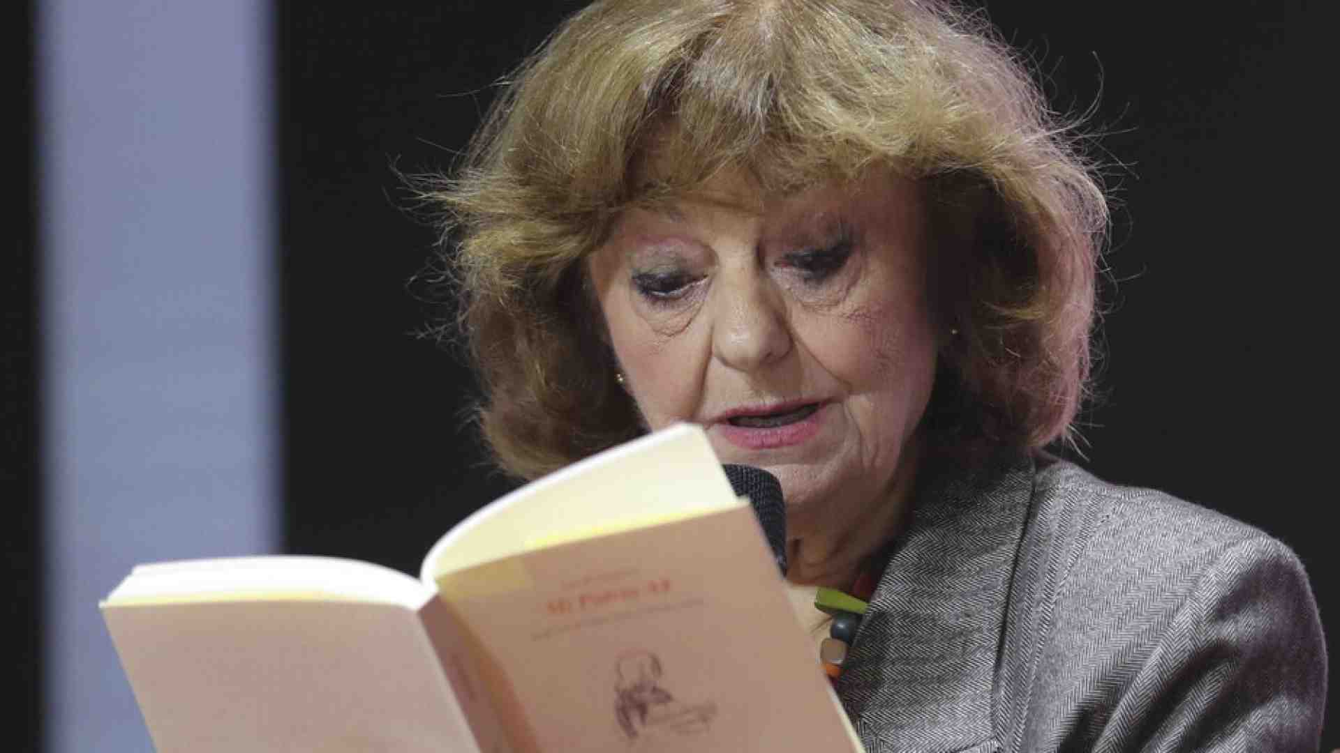 La poesia allegorica di Ana Blandiana, il ciclo dell’esistenza e quello dei regimi