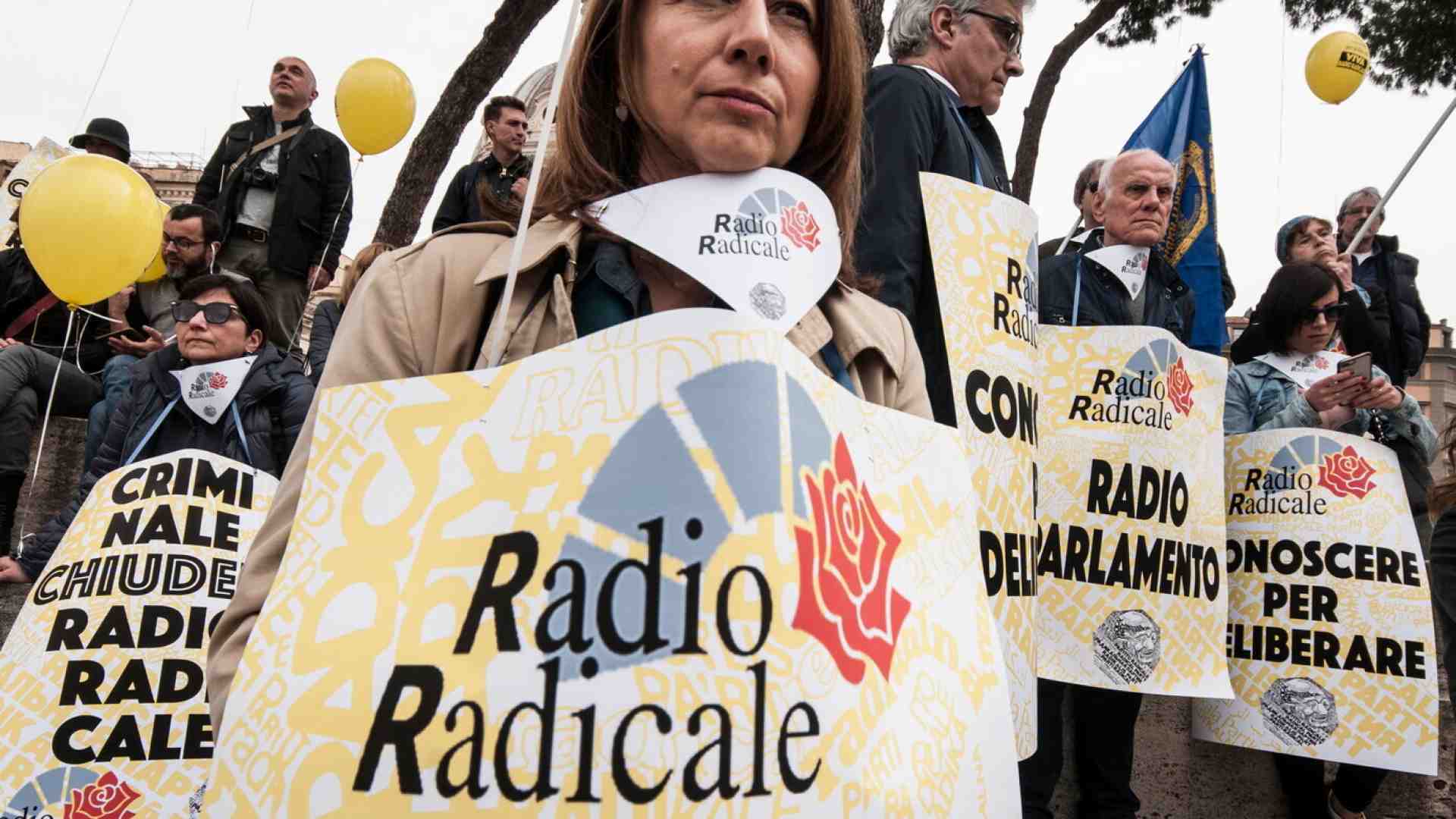Mettere in sicurezza anche Radio Radicale