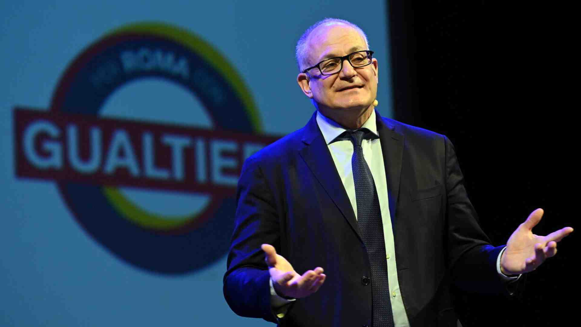 Sindaco influencer, le grandi manovre glocal e social di Gualtieri