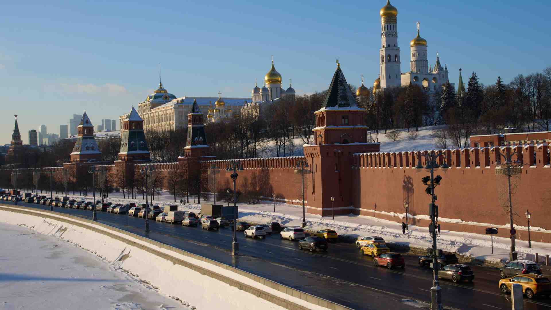 I russi e la violenza. L'opinione pubblica russa dopo quattro anni di guerra