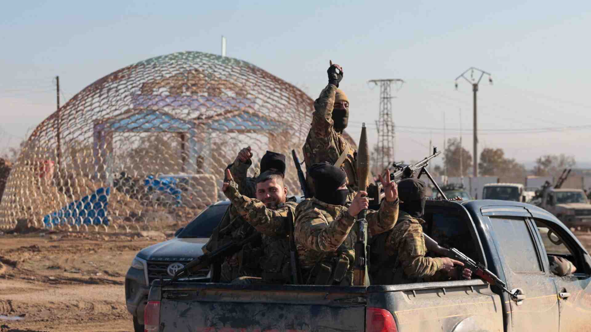 L’Isis torna ad attaccare la Siria e manda un messaggio agli scontenti di al Sharaa: unitevi a noi