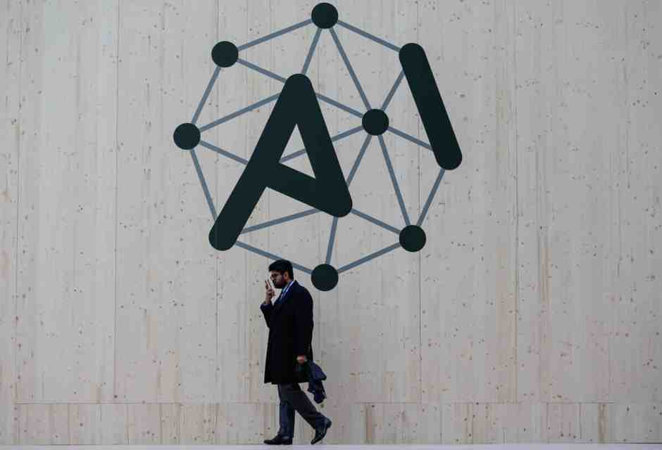 Amodei da Hegseth e Musk contro “misAnthropic”. L’AI in fase “sicurezza nazionale”