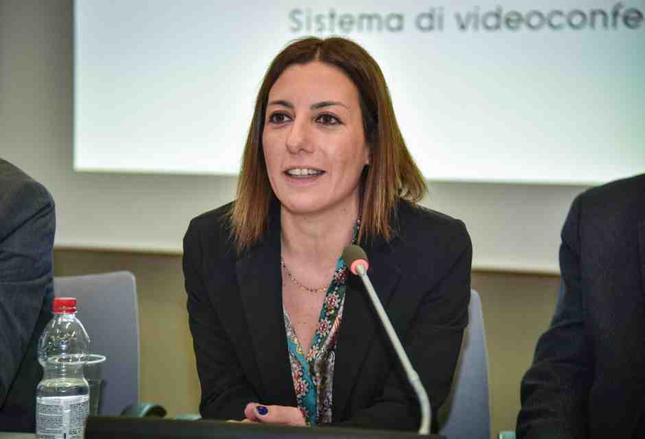 Spostando le primarie più a sinistra, spunta Anita Pirovano