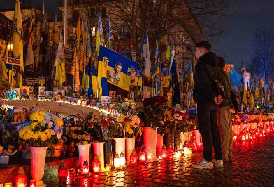 Missili e droni contro l'Ucraina e l'incontro in Svizzera con Witkoff