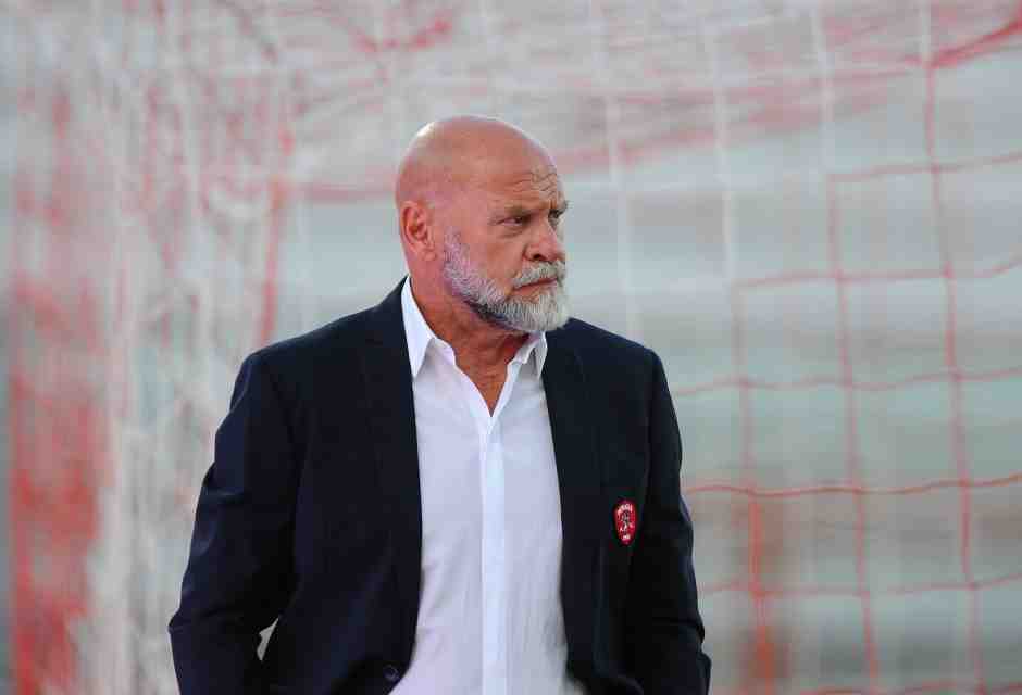 La Salernitana ha rimesso in panchina Serse Cosmi perché non vuole più "una squadra che prende pugni senza reagire"