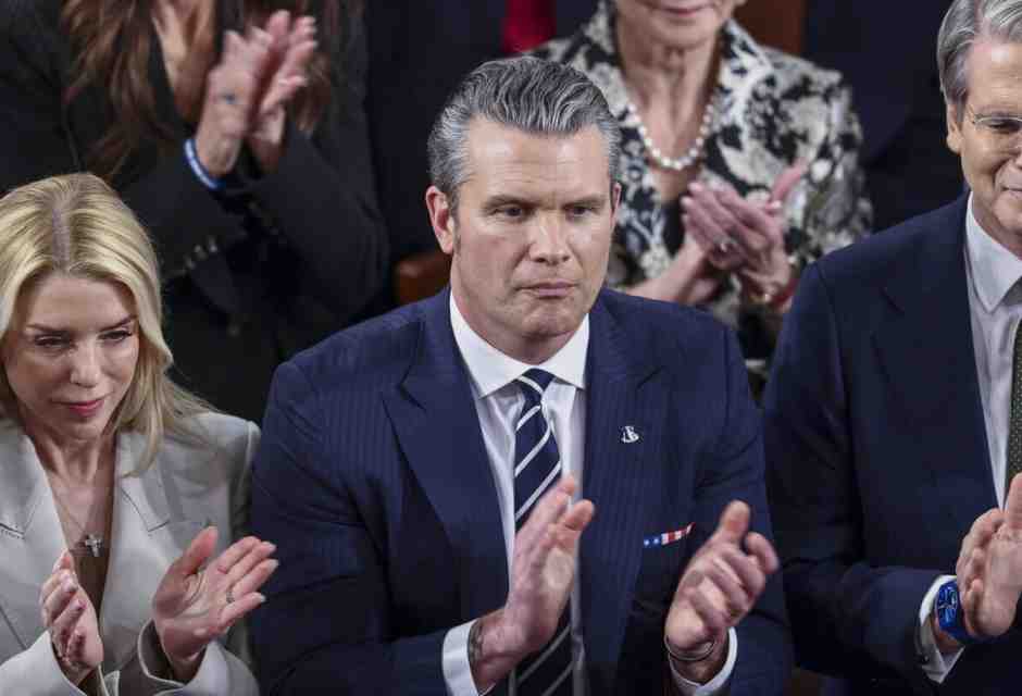 Le minacce di Hegseth ad Anthropic per condividere la propria tecnologia