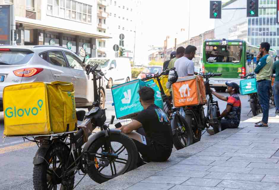 Se il food delivery è un buco economico, basta chiuderlo. Stop
