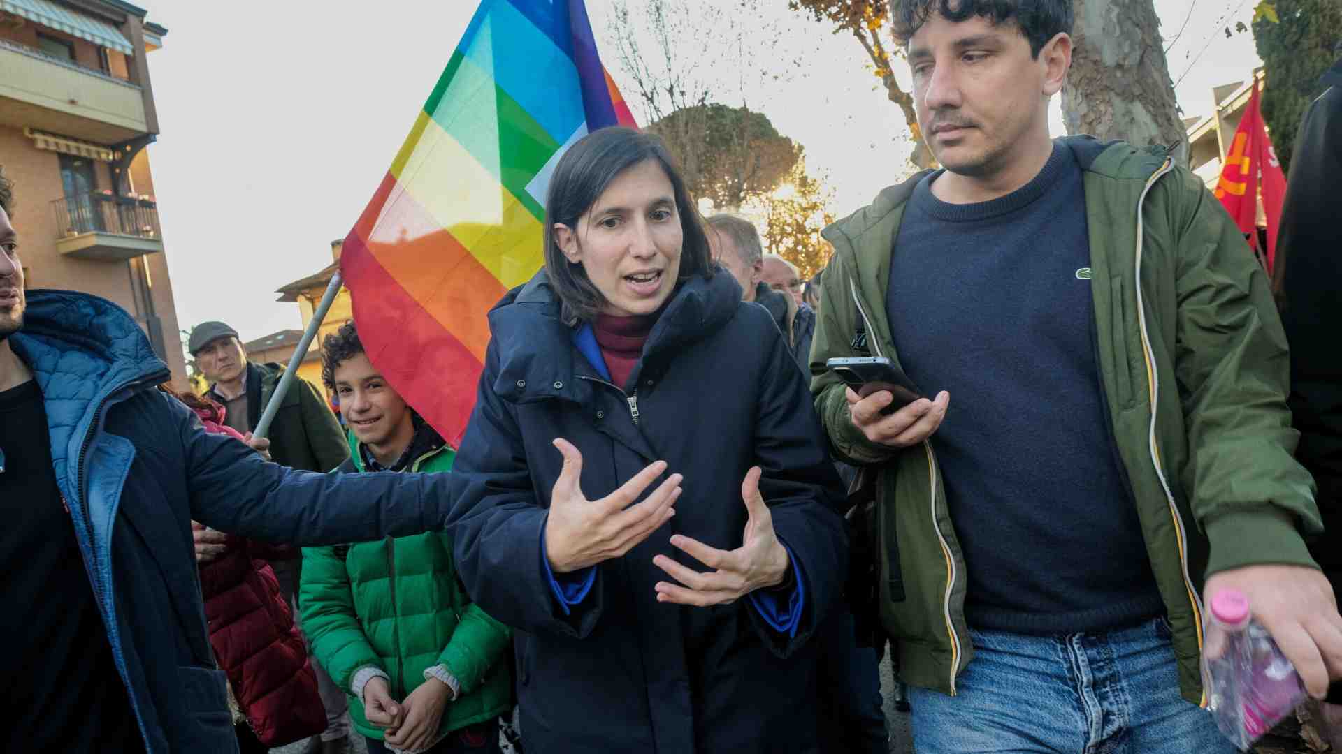 La distanza di Schlein dalla battaglia a difesa della libertà dell'Ucraina di Meloni