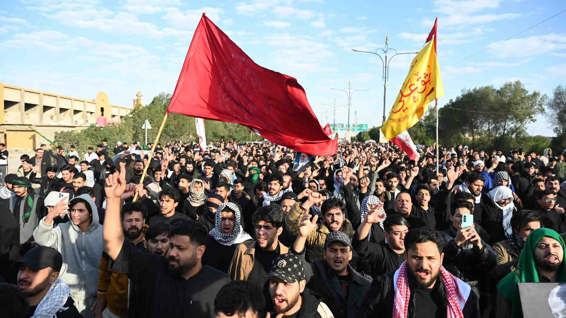 La reazione delle milizie filo-iraniane in Iraq, colpite da raid aerei