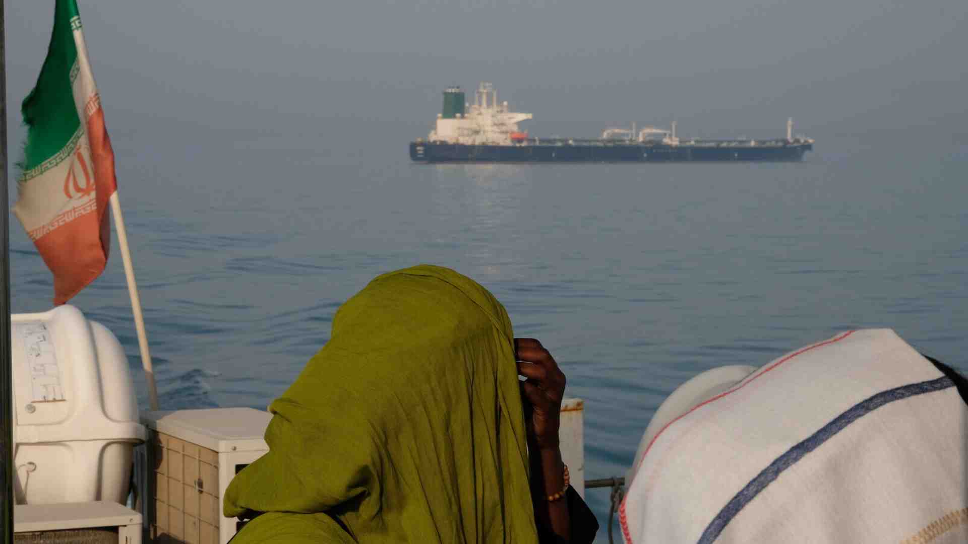 Lo stretto di Hormuz, quei pochi chilometri che tengono in ostaggio l'economia globale