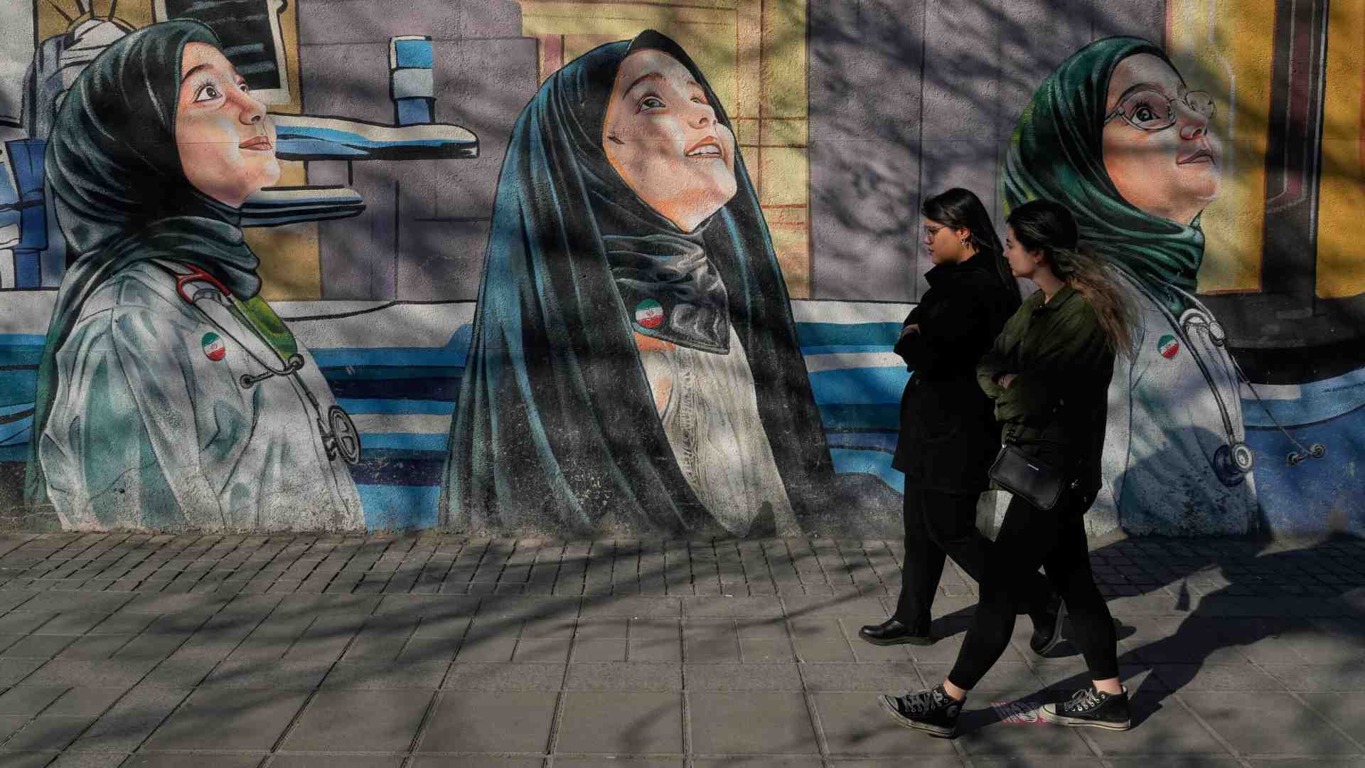 “Il mondo libero si mobiliti contro i mullah”, dice Ben Dror Yemini