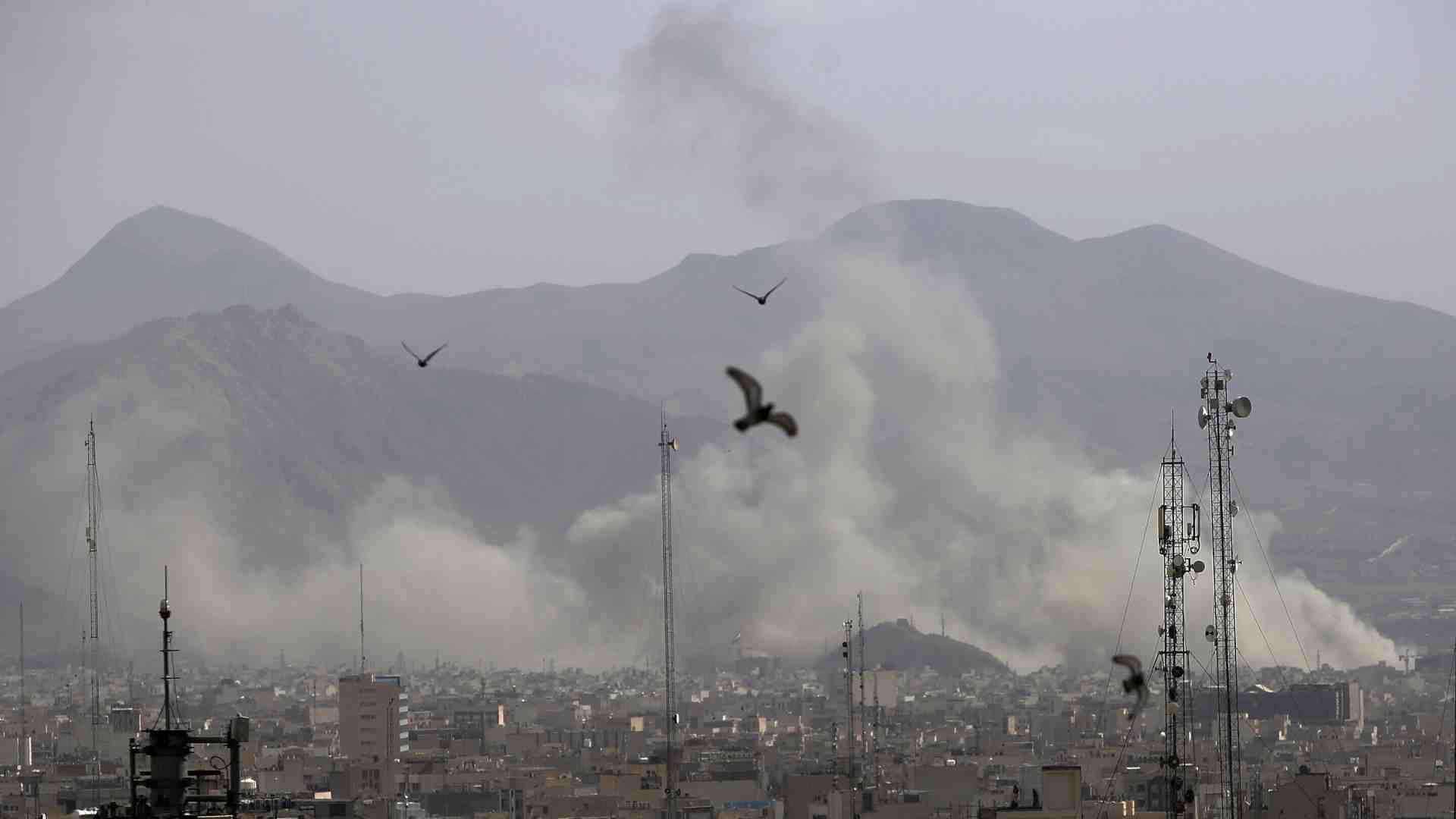 Perché non c’ è momento più propizio di questo per far cadere un regime