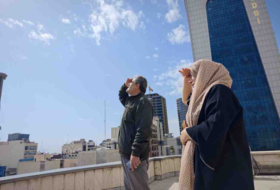 Israele attacca in Libano: "Ucciso capo dell'intelligence di Hezbollah". QatarEnergy blocca la produzione di Gnl