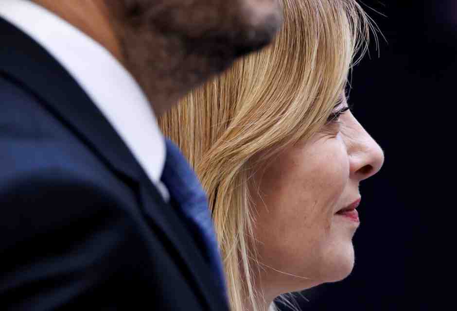 Meloni "comprende" Trump sull'Iran. Gli "avvisi" di Tajani e la scuse di Crosetto. No all'uso di basi italiane