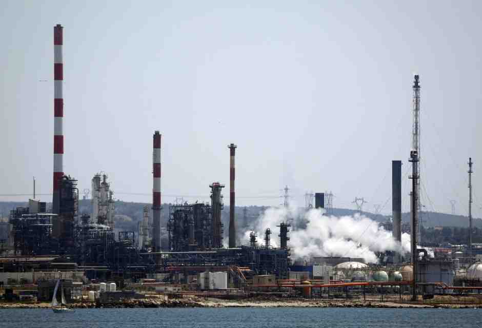 La chiusura dello Stretto di Hormuz e i problemi energetici dell'Ue. Parlano Nicolazzi e Benedettini