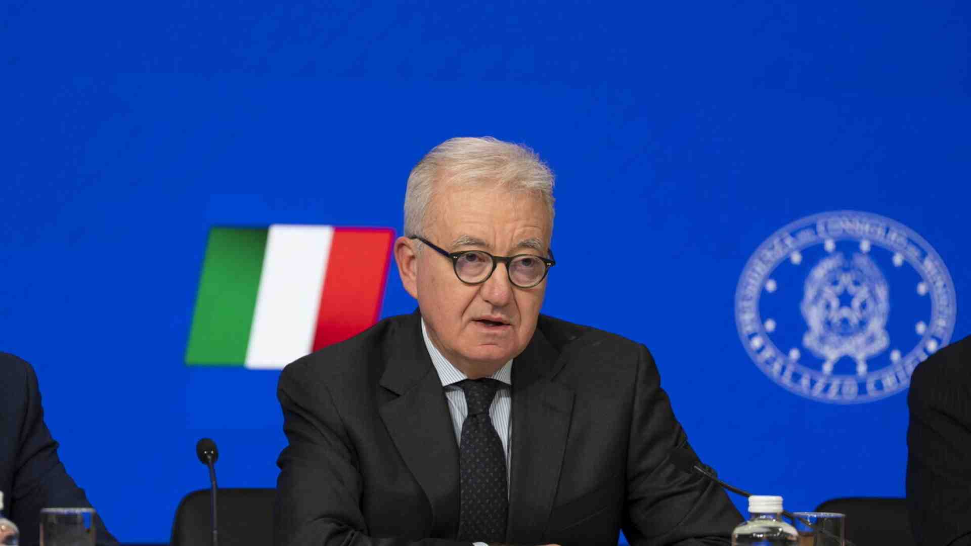 Mantovano fa asse con Piantedosi a tutela di Aise. Tramonta l’idea di spostare la cybersicurezza alla Difesa