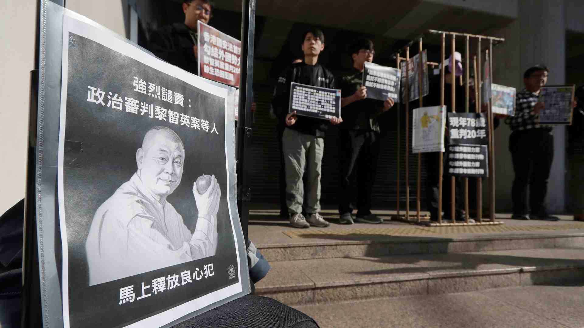 Il Papa: "Jimmy Lai? Non posso commentare"