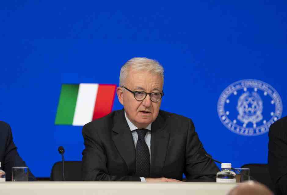 Mantovano fa asse con Piantedosi a tutela di Aise. Tramonta l’idea di spostare la cybersicurezza alla Difesa