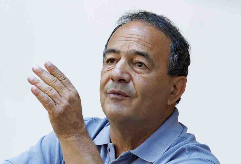 Mimmo Lucano: "Voterò No ma con tormento. Contro di me giudici corrotti"