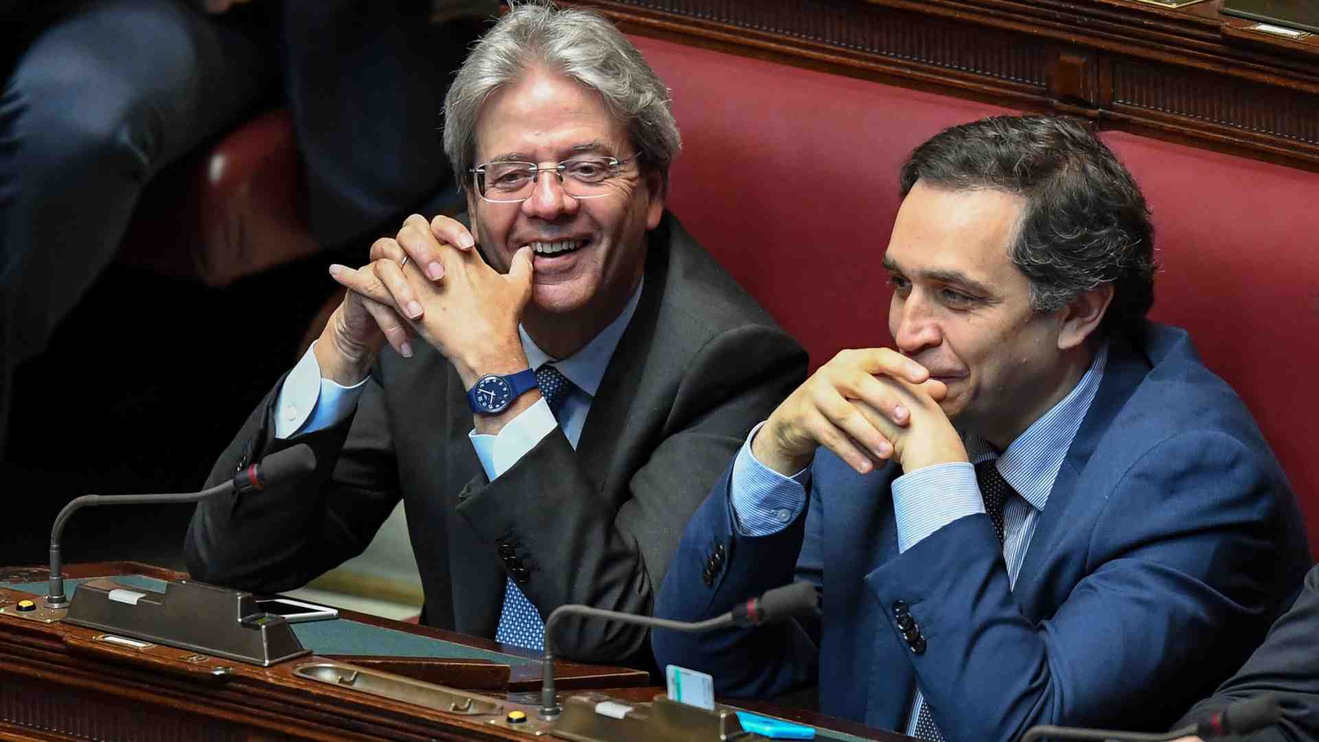 Veltroni, Prodi, Gentiloni. Dietro ogni senatore della fronda Pd sull’antisemitismo c’è un padre nobile