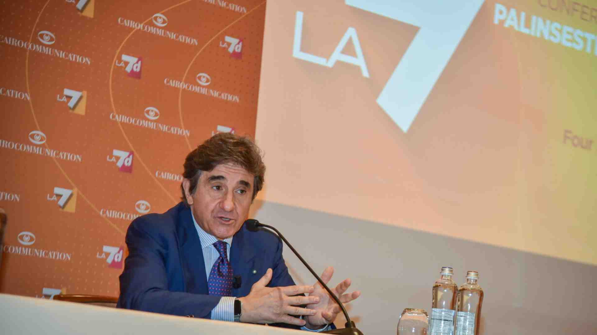 Maratone su La7 a favore del “Sì” per evitare una multa a Cairo per i troppi “No” sulla sua rete