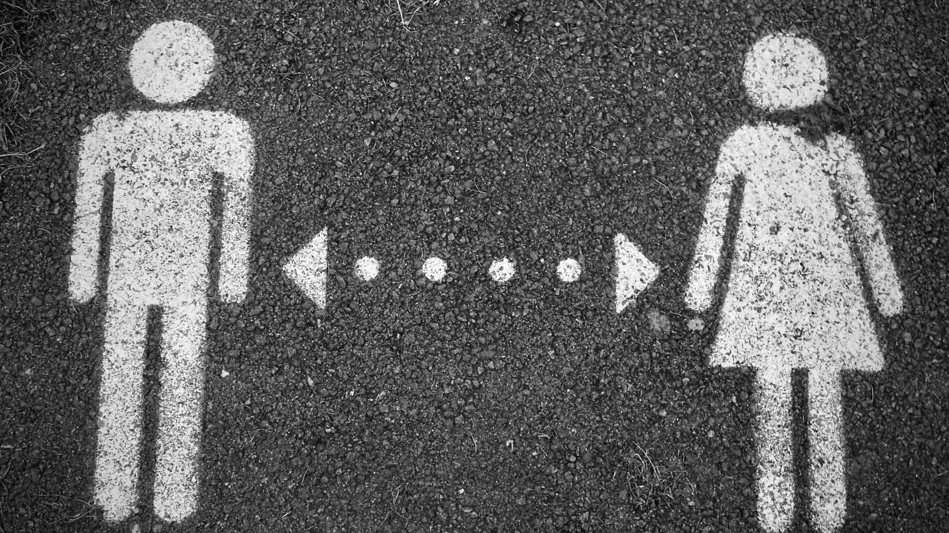 Le preoccupanti convinzioni dei giovani sul ruolo delle donne. Il sondaggio Ipsos