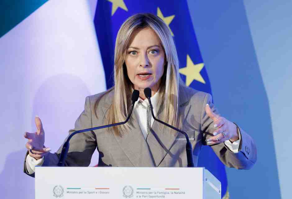 Meloni Portobello: attacca i giudici della famiglia nel Bosco e chiama i leader Ue su Iran. L'allarme: Rai e Mediaset sabotano il "sì"