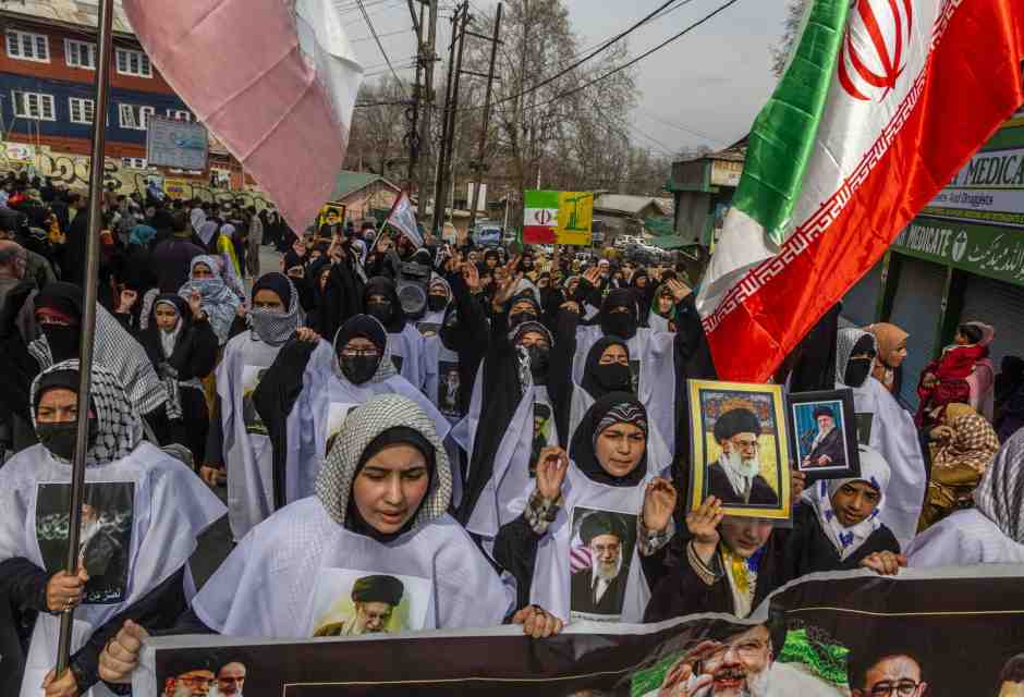 Meloni sente Starmer, Macron e Merz. Trump: "L'Iran si deve arrendere"