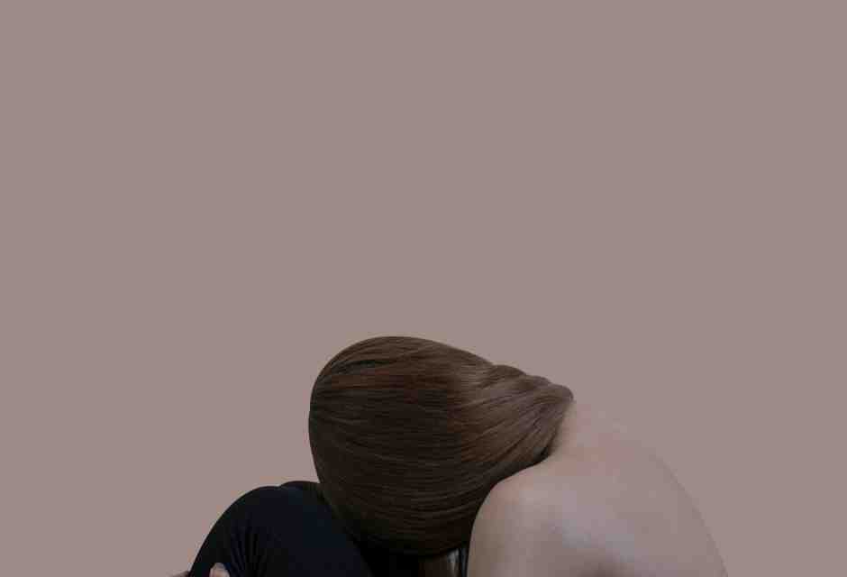 Che cos’è l’amore? L’augurio disperato di non essere mai traditi, e poco più