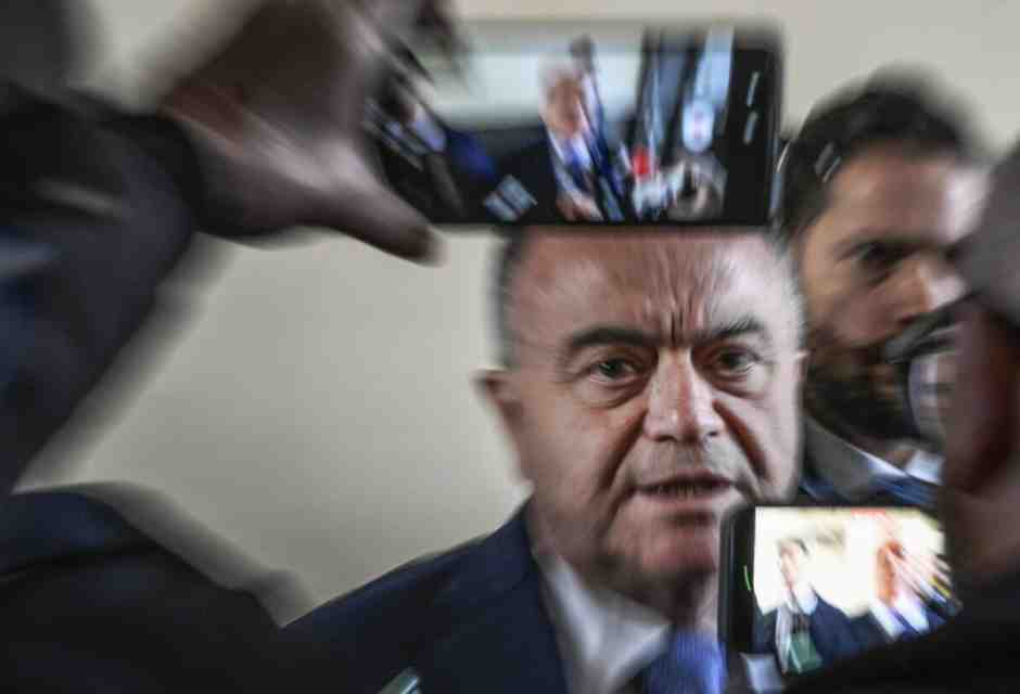 Gratteri arruola Sal Da Vinci nel fronte del No senza accorgersi di aver citato di nuovo un meme falso