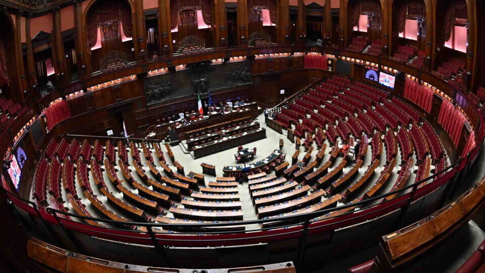 Della vicenda del “corvo di Montecitorio” è sparita ogni traccia ufficiale alla Camera