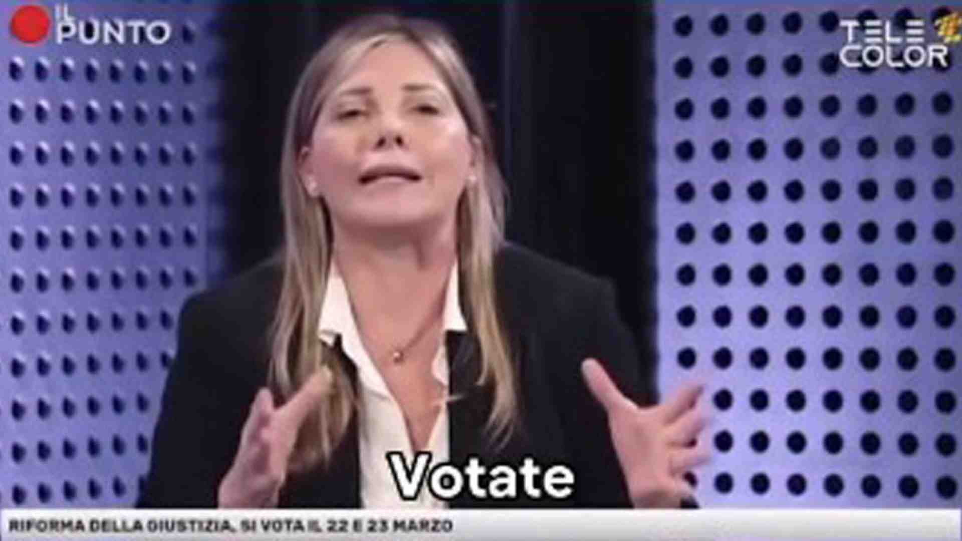 Sindrome Bartolozzi, i guai del Sì spiegati con i 14 secondi della zarina