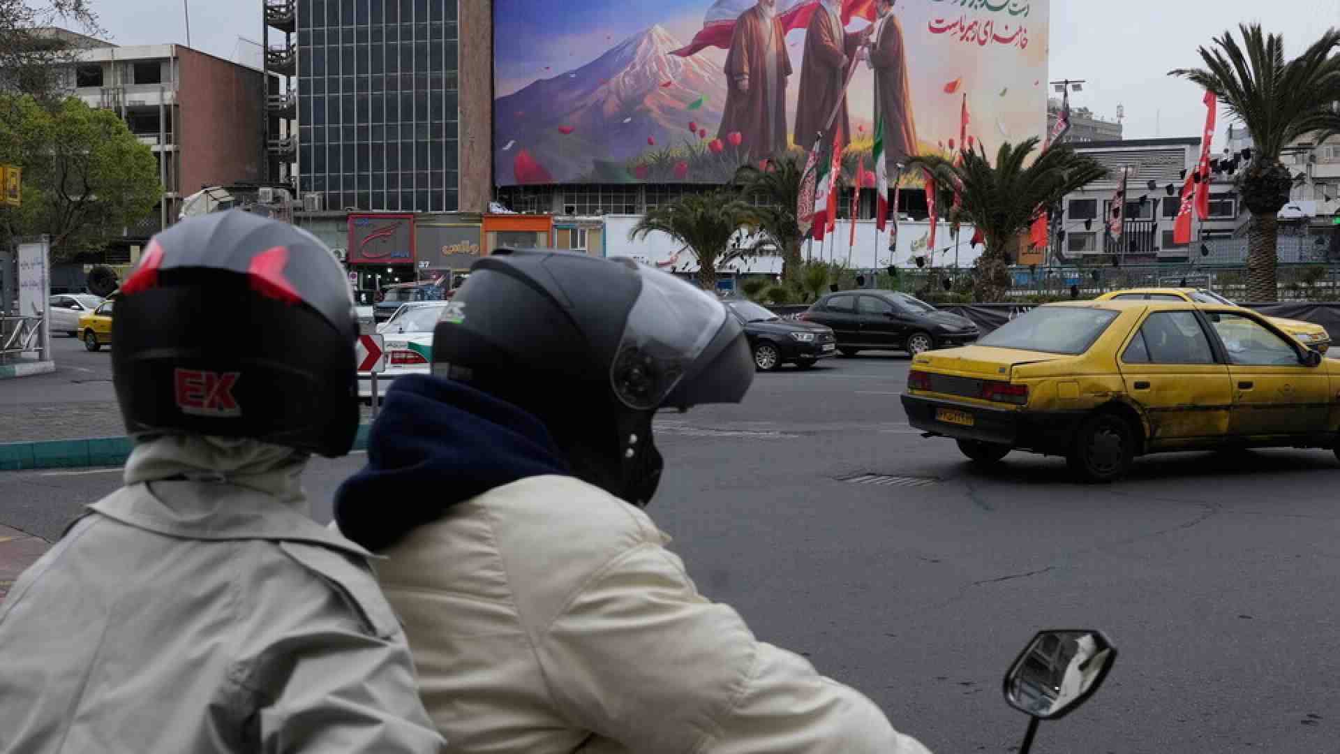 L’Iran tenta di proiettare forza e potere. La scommessa del regime in guerra