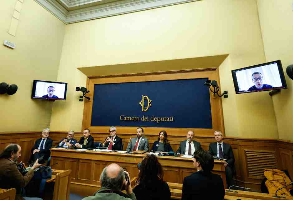 L'Intergruppo per il Sì, “riformisti trasversali” dal Pd a FdI